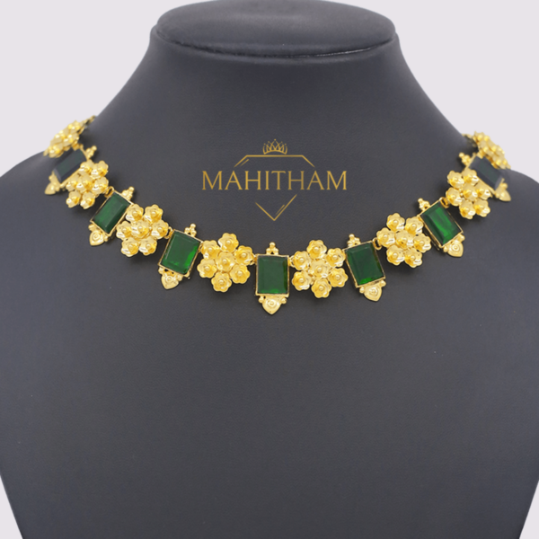 Green Square Stone Flower Choker Necklace