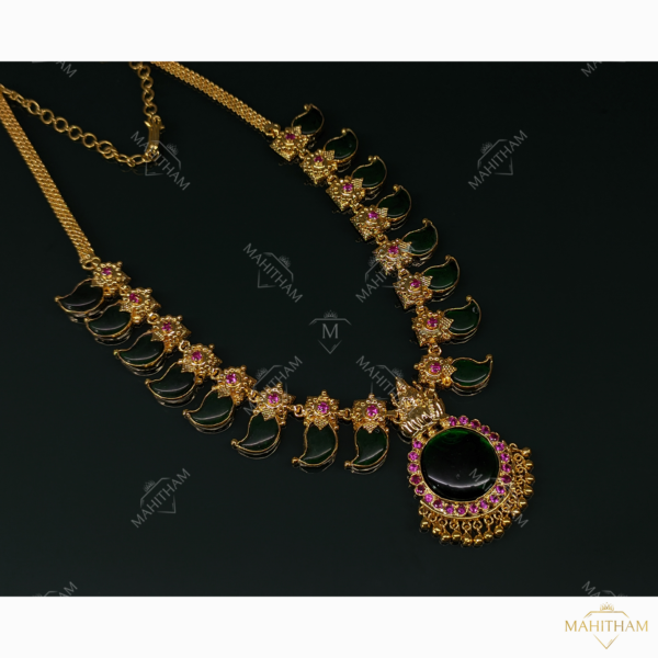 Palakka Mango Necklace With Lakshmi Pendant