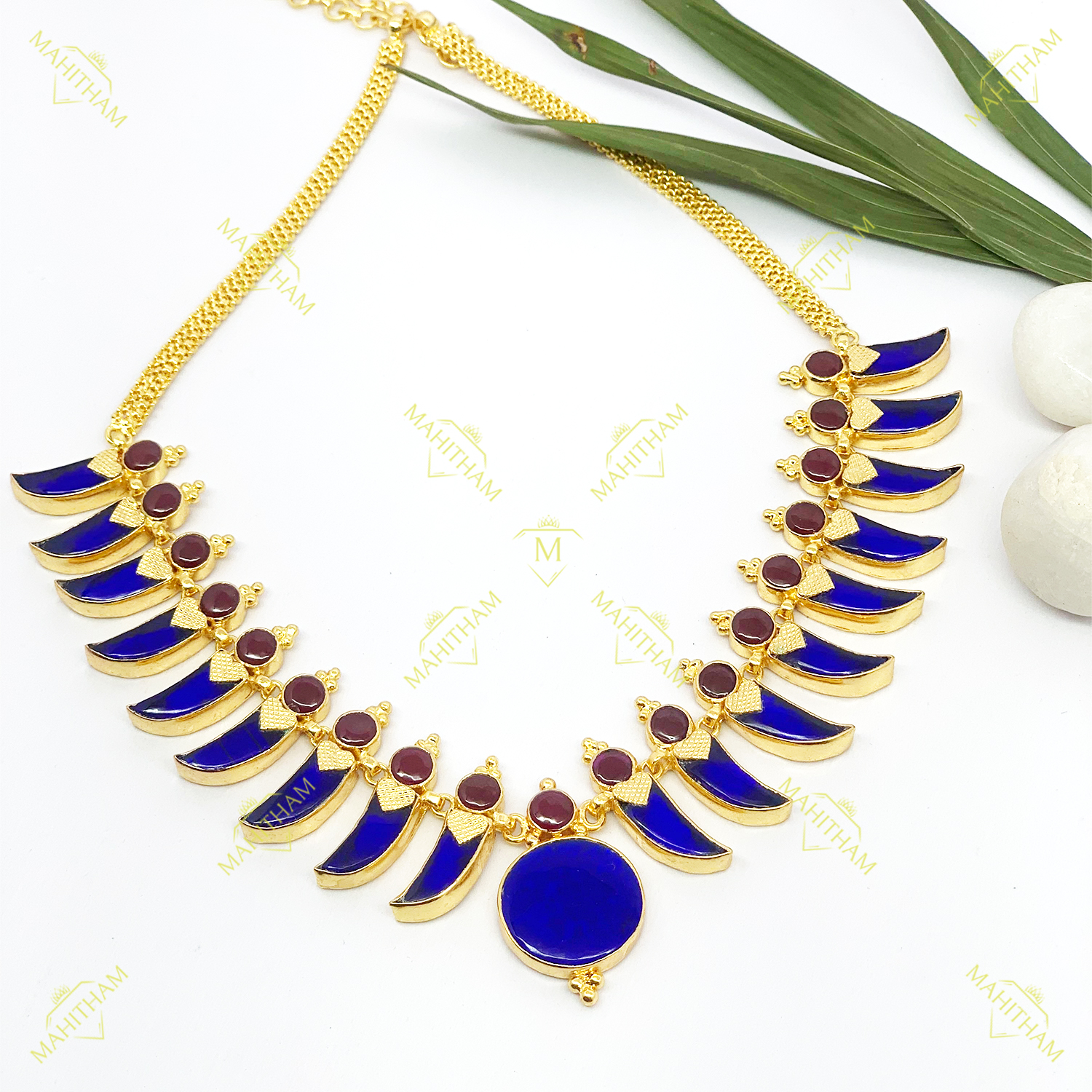 18K Gold Necklace Lapis Lazuli Stone Pendant, Mens Necklace Royal Blue Gold  Pendant Mens Necklace Pendant by Twistedpendant - Etsy UK | Mens necklace  pendant, Blue stone pendant, Lapis lazuli pendant