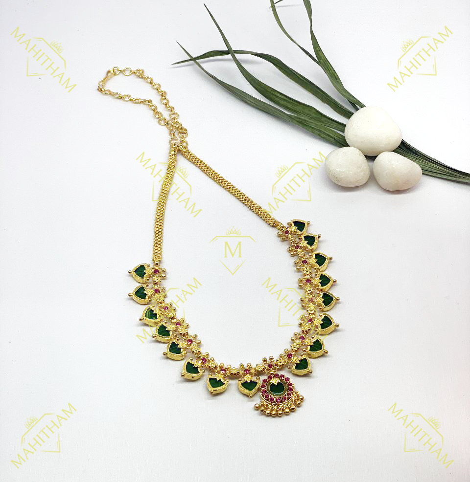 Fashion Green Stone Golden Chain Necklace & Earrings Set, Jewellery,  Necklace Free Delivery India.