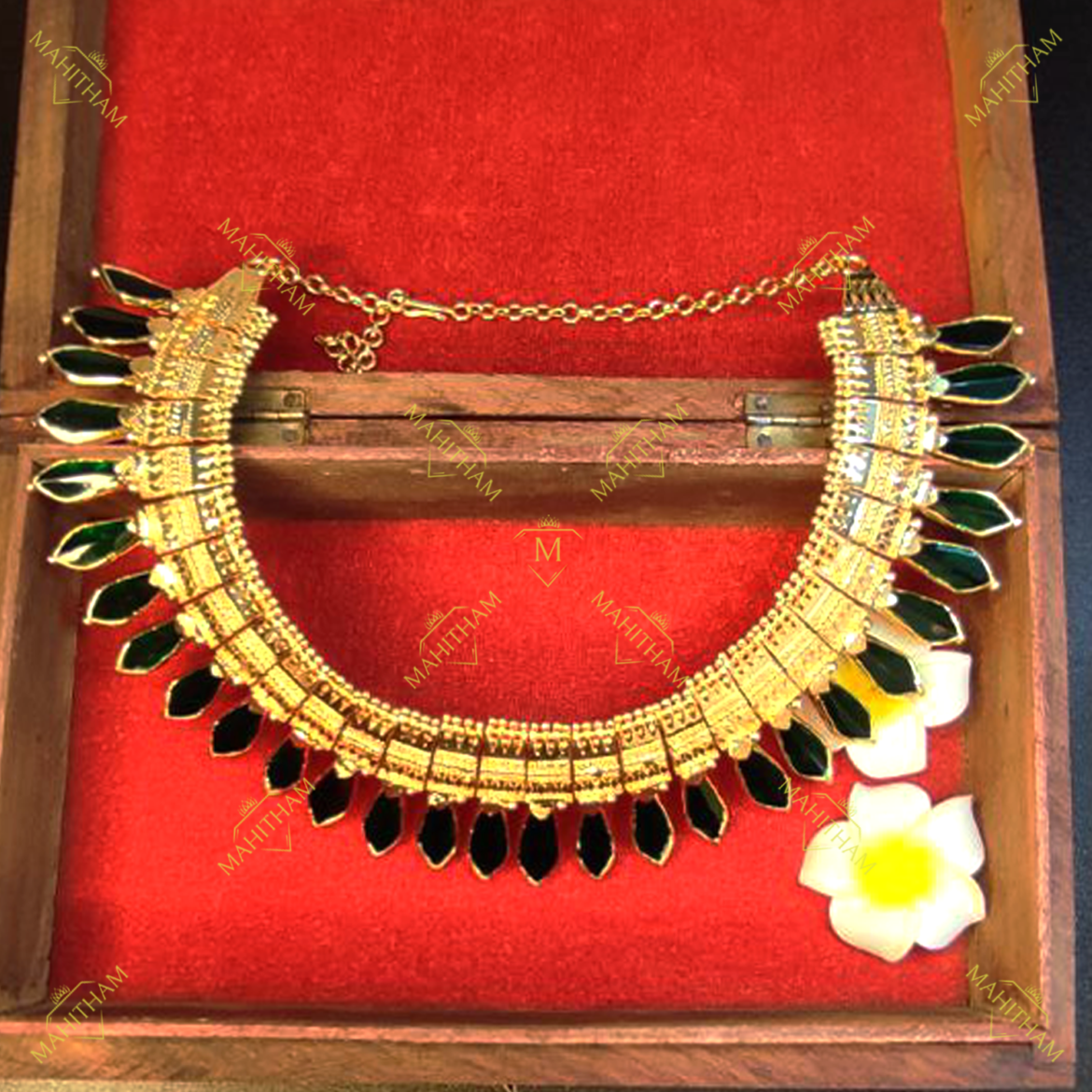 Traditonal Green Komb Nagapadam Necklace Without Ruby Stones MG- 1999