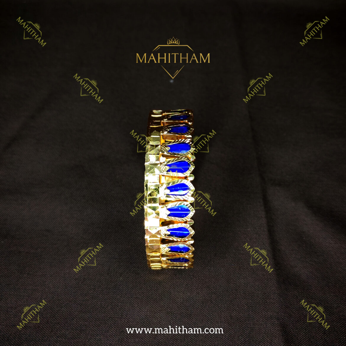 Blue Nagapadam Bangle With Gold Pattern MG-2011
