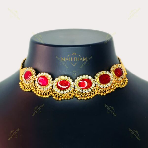 meera necklace