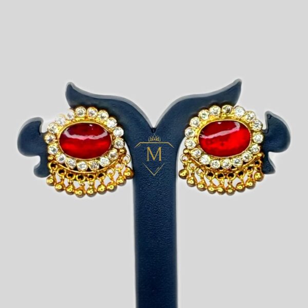 Red oval meera stud