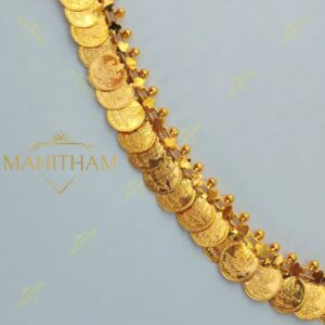 Lakshmi coin haram close up adukku coin detailing traditional necklace MG-2242