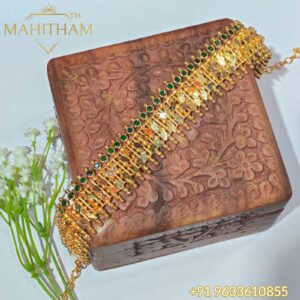 Elakathalli green stone choker detailed view design 5 MG-2251