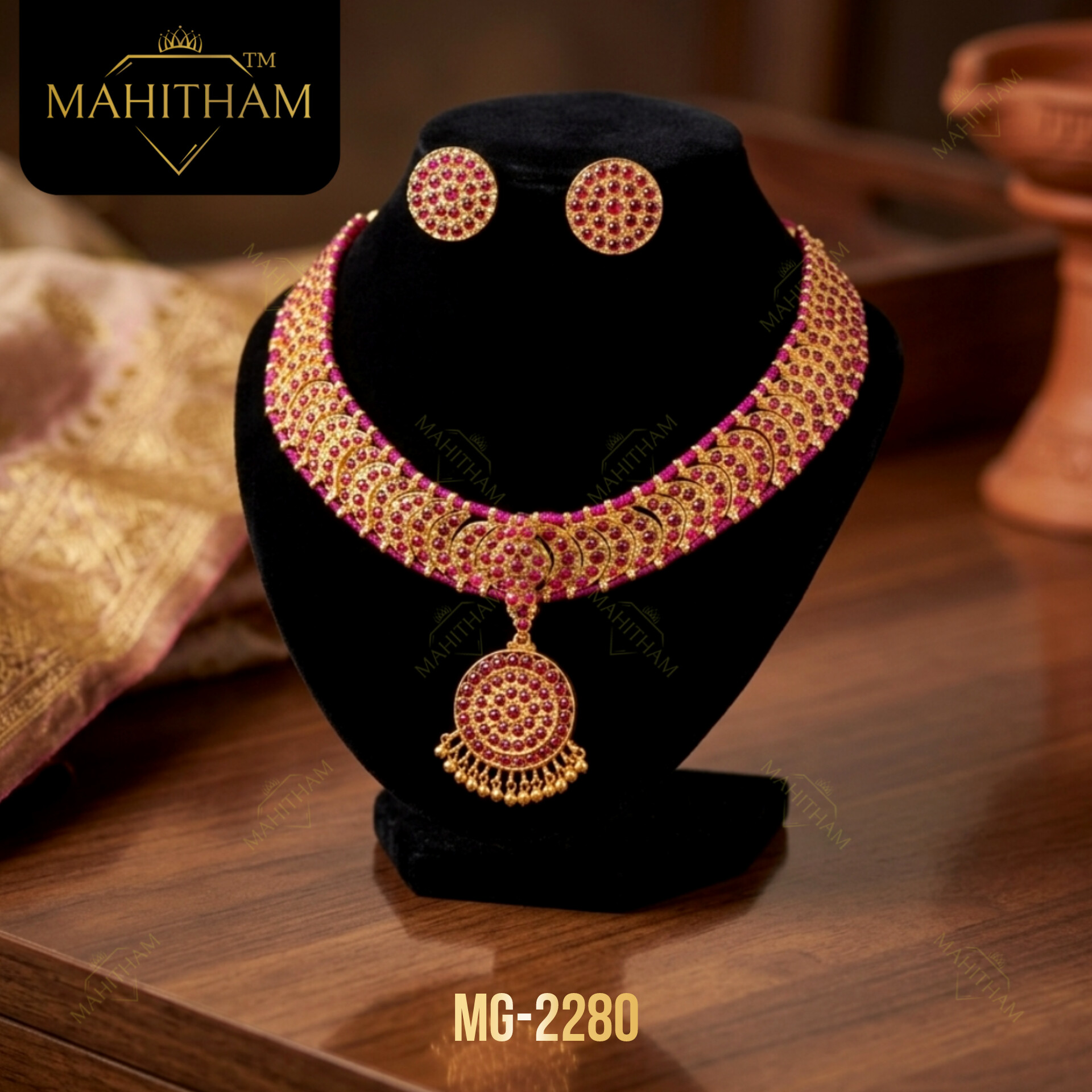 Kandassaram kemp stone choker set with round pendant and matching stud earrings premium gold finish MG-2280