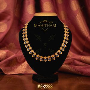 Small Thamara Thalli Necklace MG-2288 Blue Stone Traditional Gold Finish